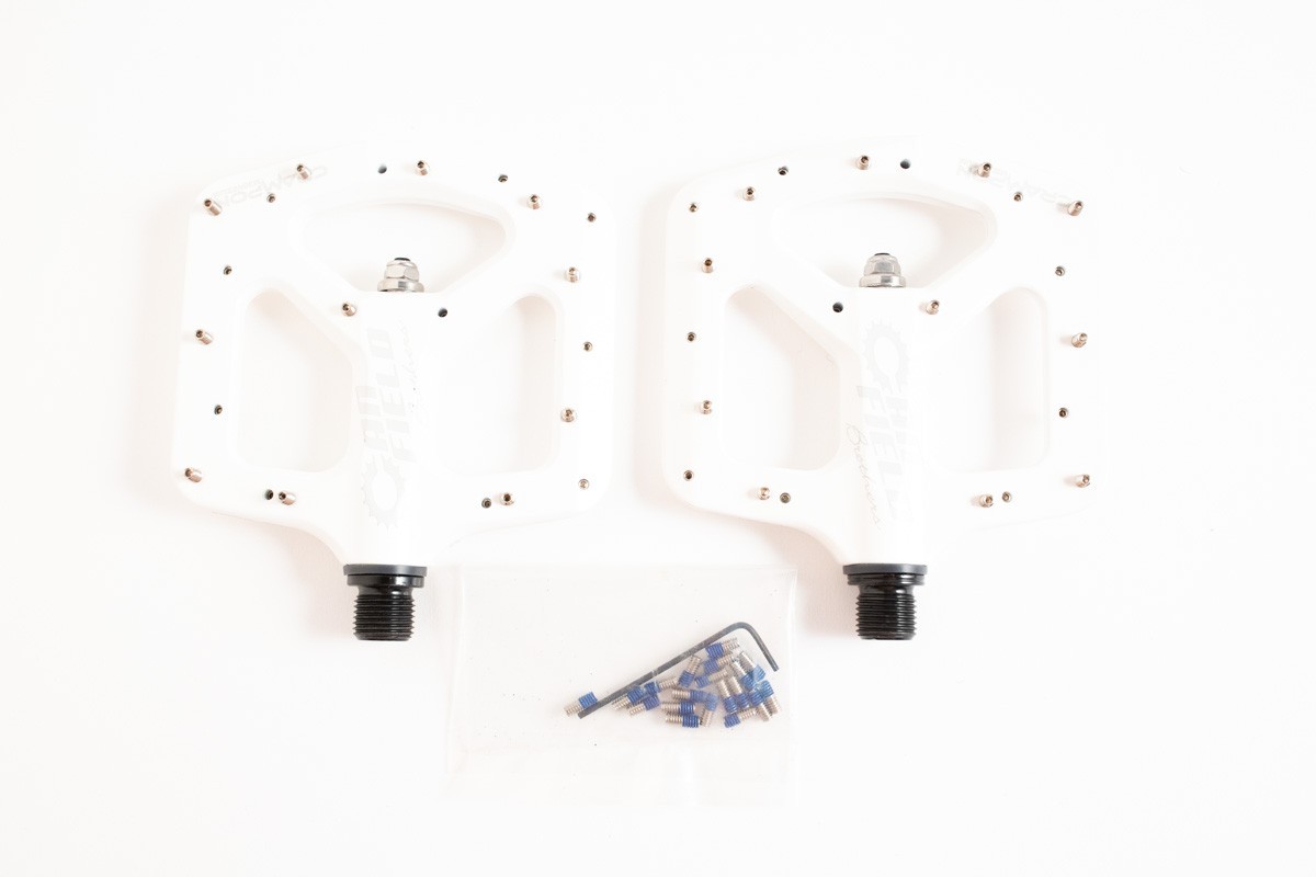 NOS Canfield Crampon Ultimate Magnesium Pedals White 19/16 MTN Pedals