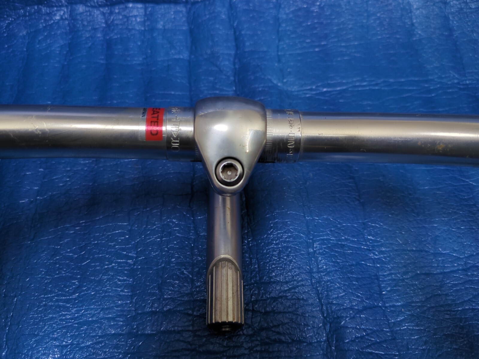 Nitto B125 Aluminium 370mm NJS Certified Handlebar ++ Nitto Jaguar 100mm AA Stem