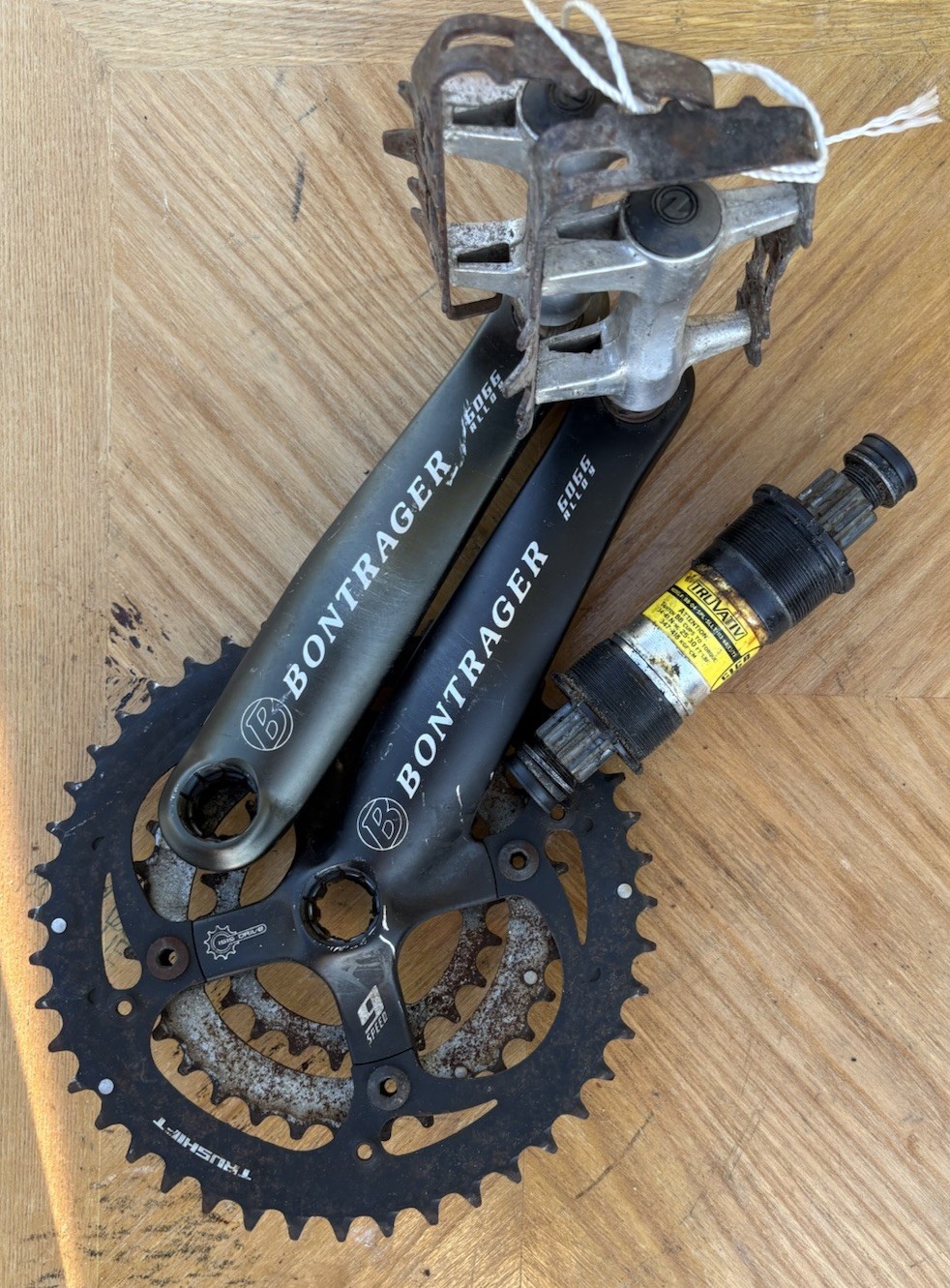 Bontrager Race 170mm Triple MTB Crankset + Truvativ ISIS BB 113mm 68mm