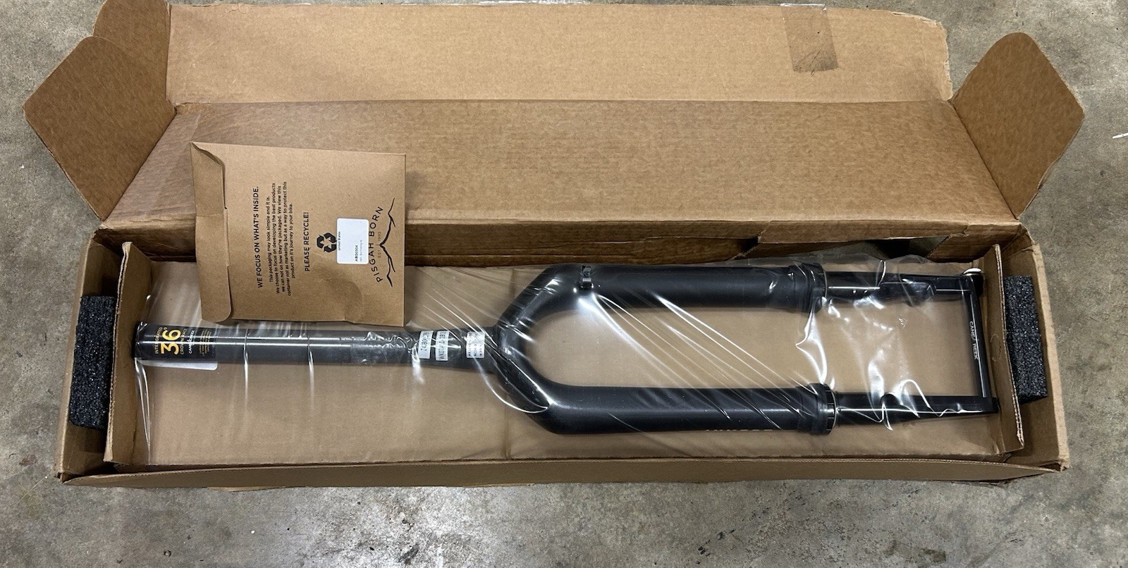 Cane Creek Invert 30MM SL Suspension Gravel Fork (Black) BBG0004