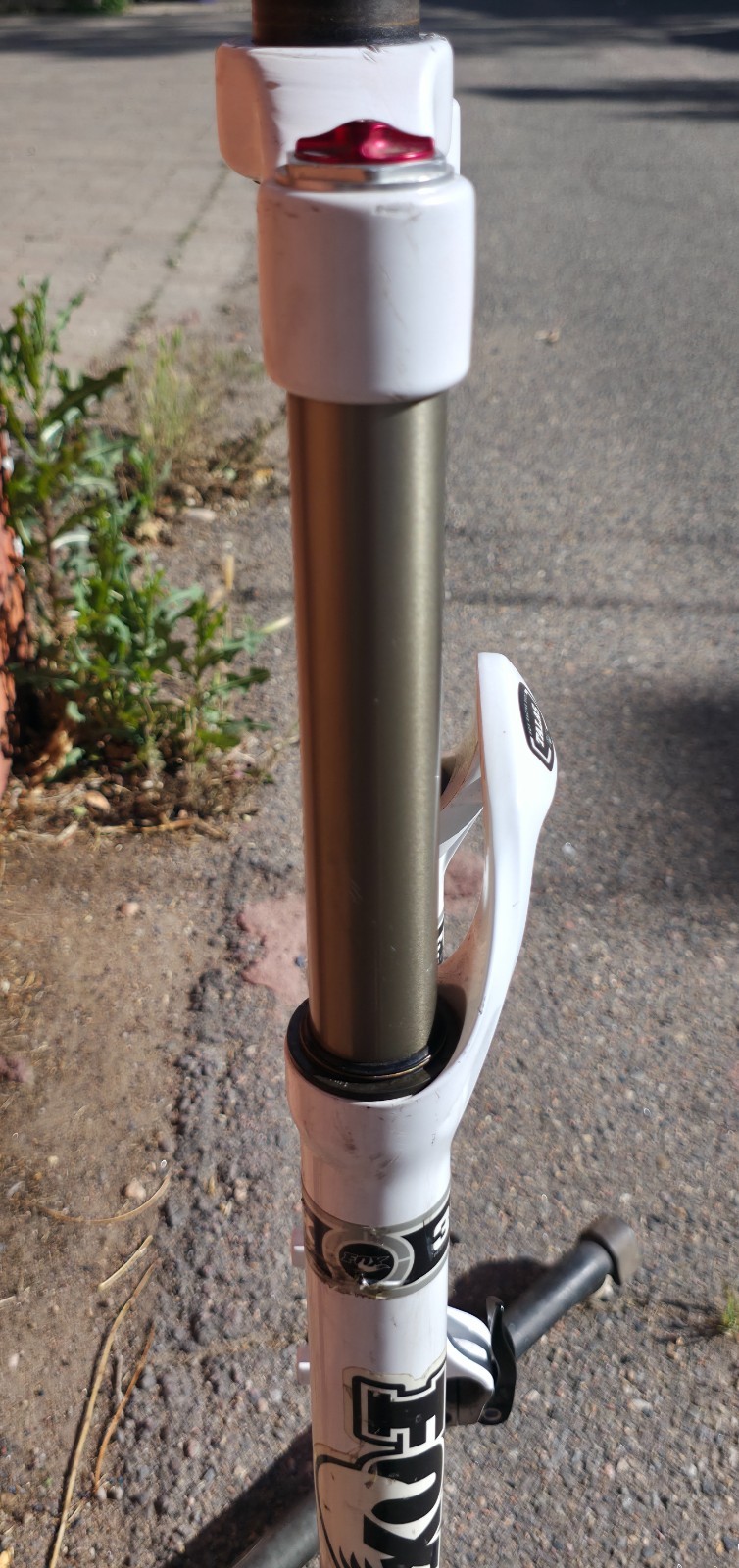 FOX 36 TALAS 140-180mm Travel Fork – 20mm QR axle – 1 1/2″ Straight Steerer
