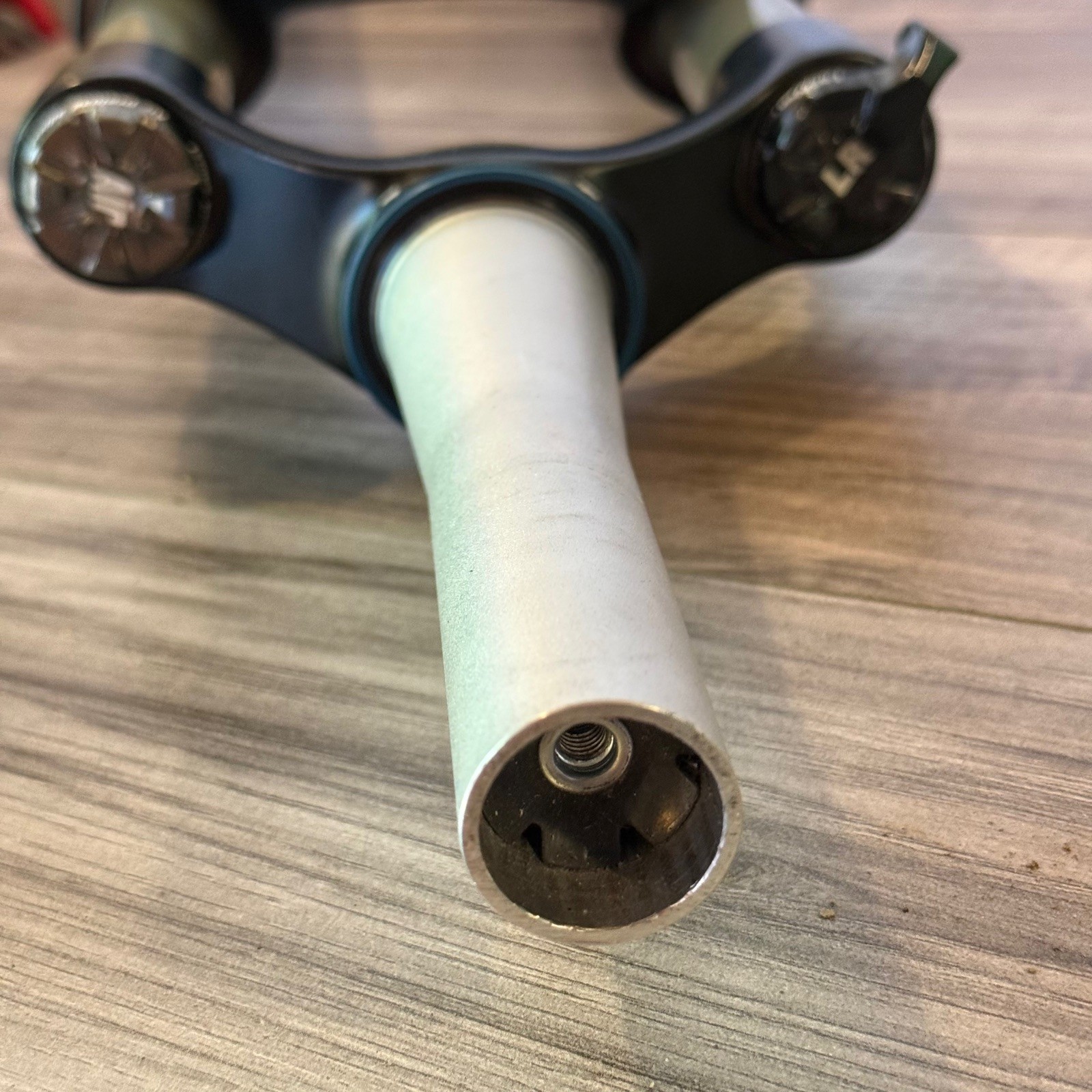 Marzocchi 320 LR 27.5 650b Fork 170 Taper Steerer 15mm x 100 Thru-Axle Non-Boost
