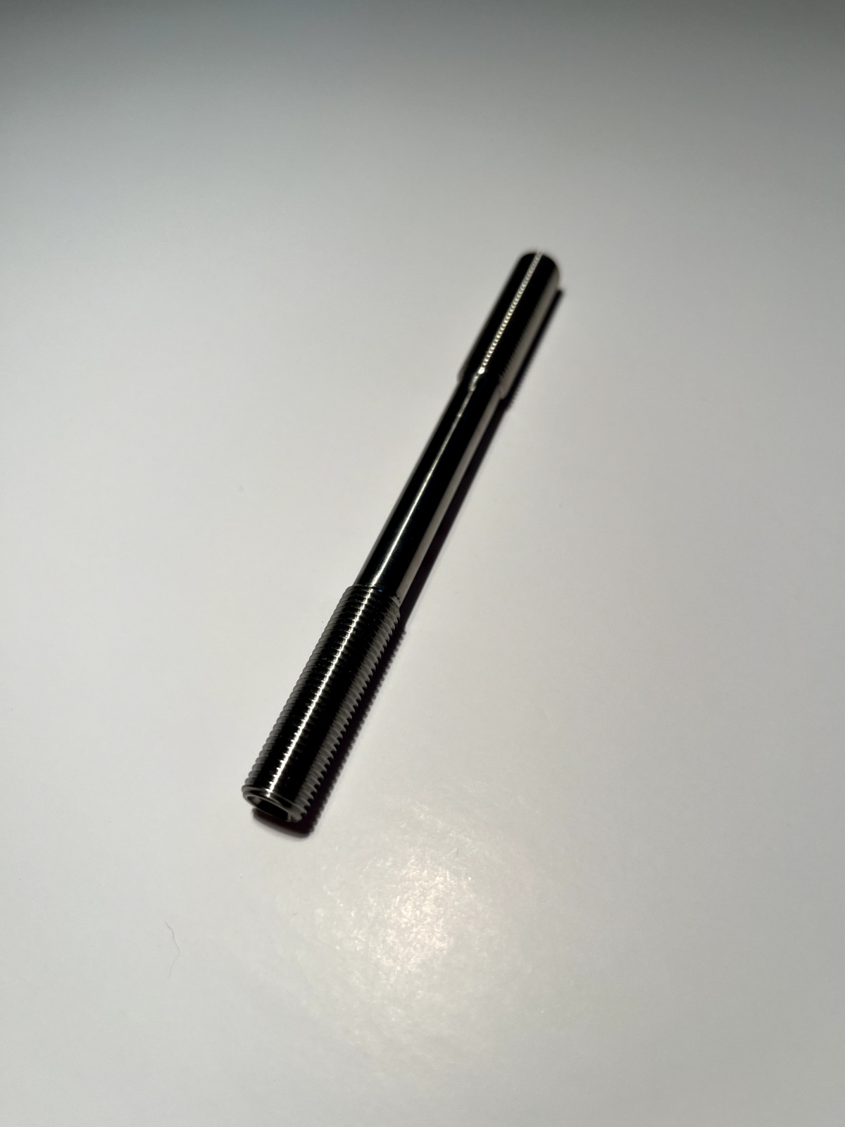 Titanium AXLE fits CAMPAGNOLO NUOVO/ SUPER RECORD front Axle 109mm NOS light
