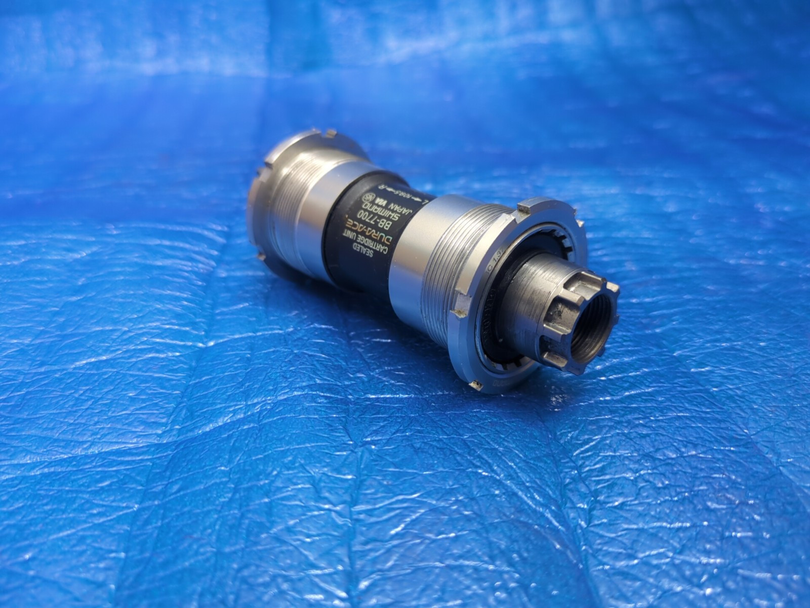 Shimano Dura Ace BB-7700 NJS Bottom Bracket 68mm BSA 109.5mm Free Shippping