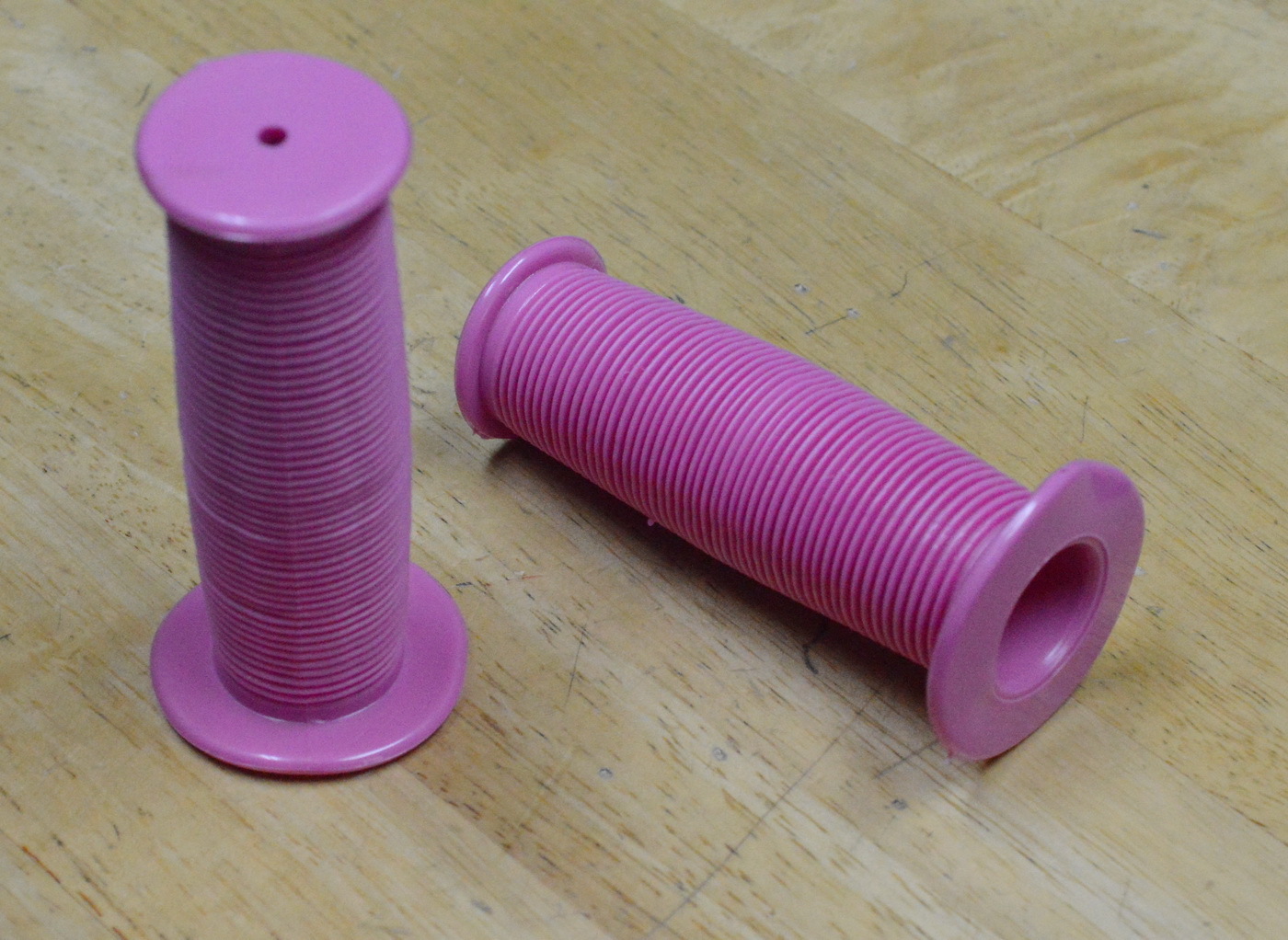 Pink Mushroom Grips Kids Bike Bicycle handlebar grips 7/8″x95mm Long