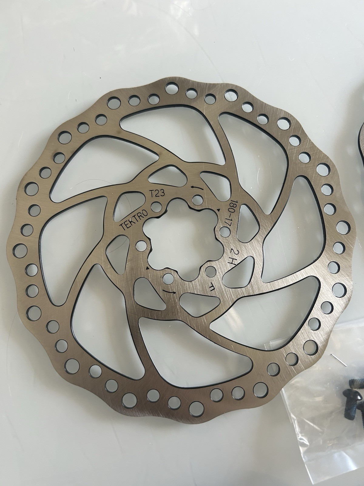 Tektro Gemini SL 4-Piston Hydraulic Disc Brakeset w/ 180mm 2.3 Rotors