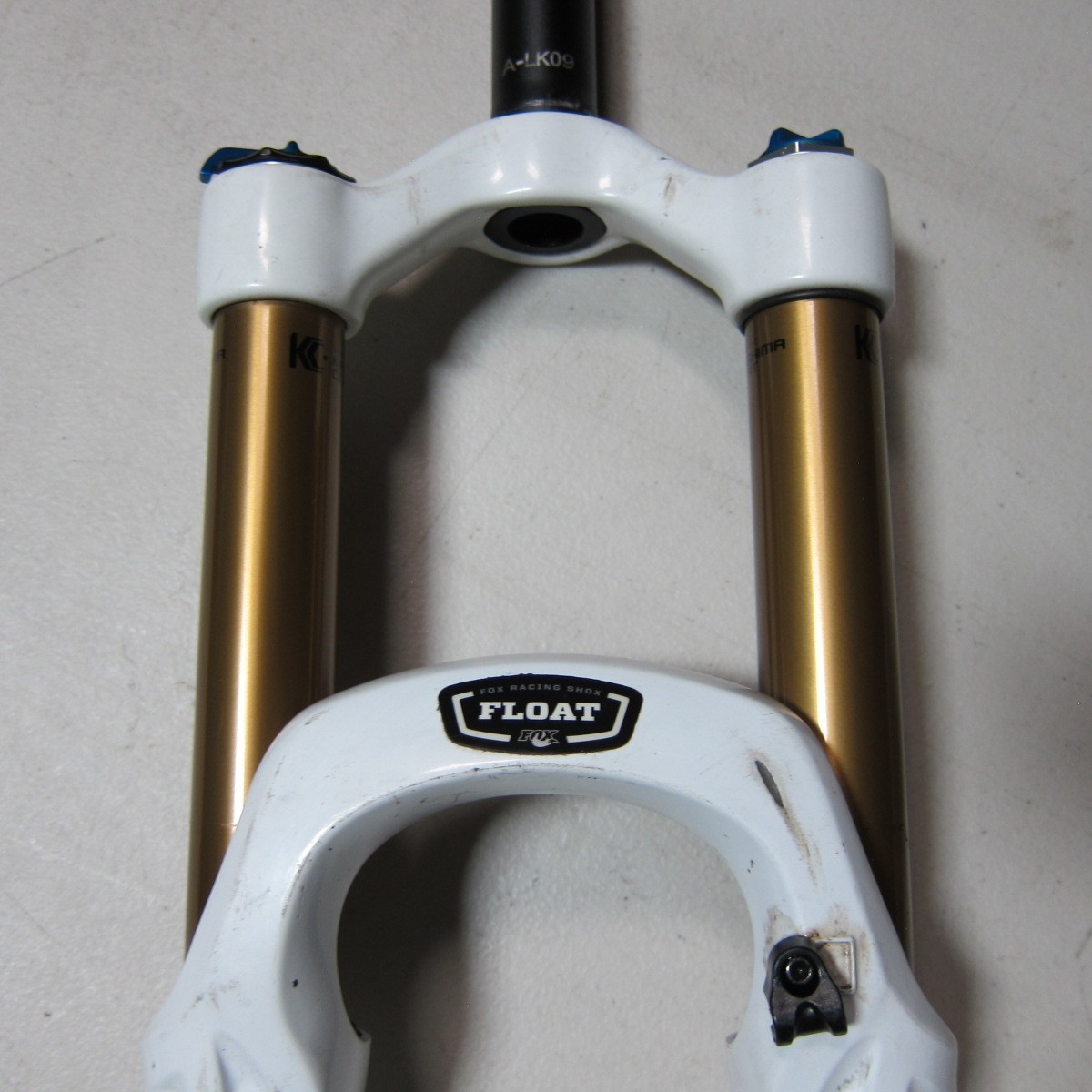 Fox 32 Float CTD FIT 26” 140mm QR Disc Kashima Mountain Bike Fork 140mm White