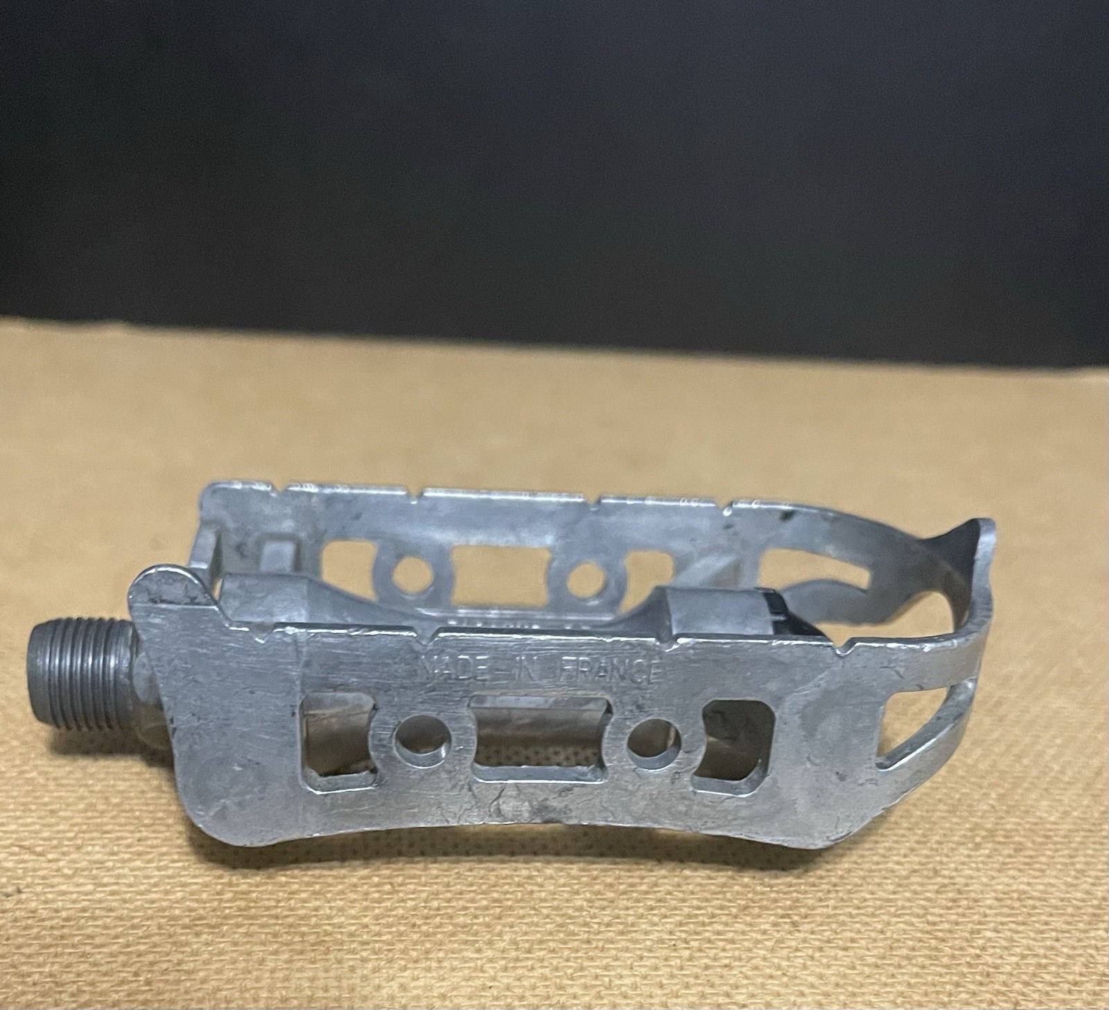 Vintage Lyotard 82 Left Pedal 9/16”