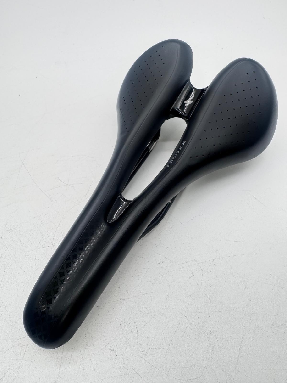 Specialized OURA Metal Rails 155mm Road Bike Saddle