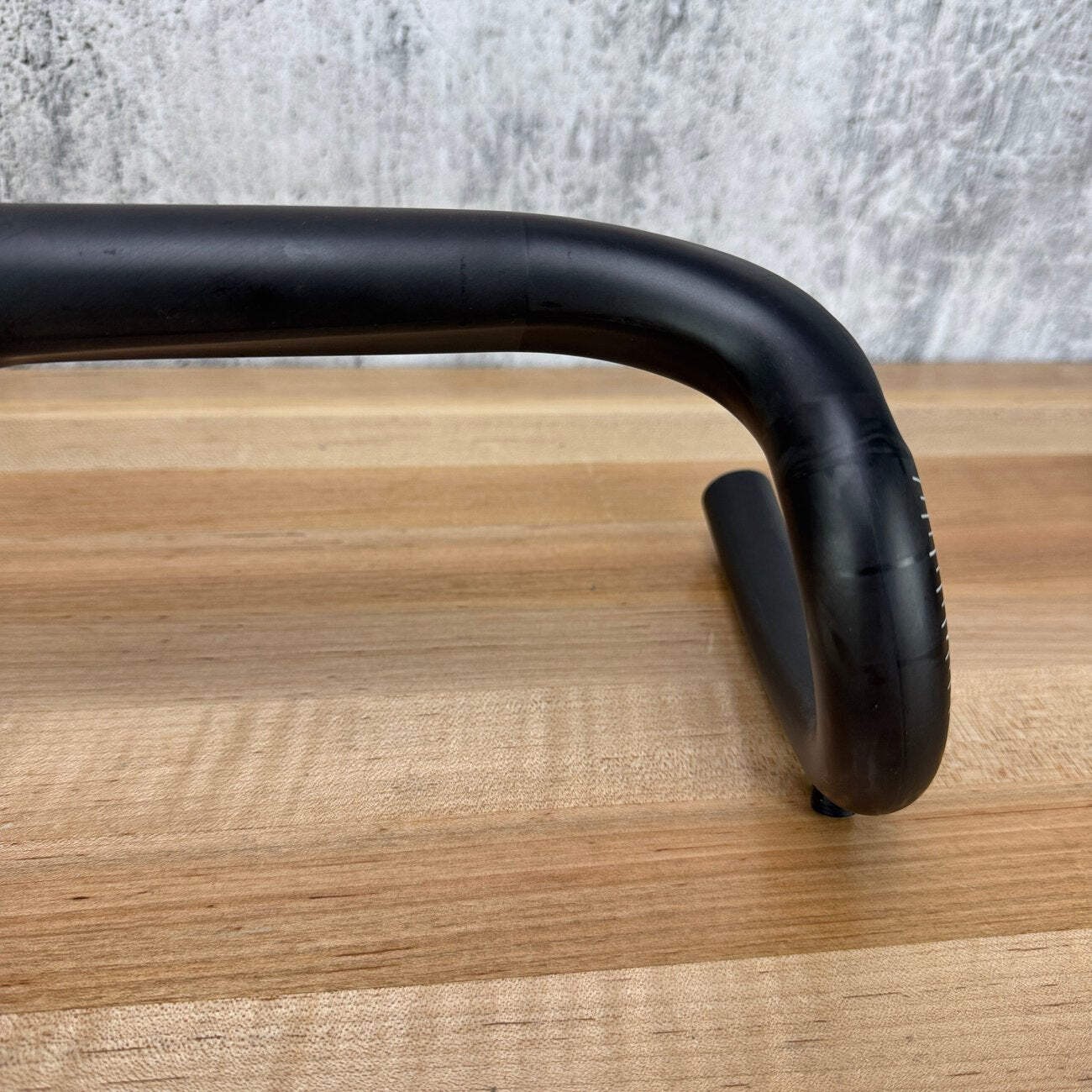 Light Use! Easton EC70 AX 42/49cm Flared Carbon 31.8mm Drop Bar Bike Handlebar 2