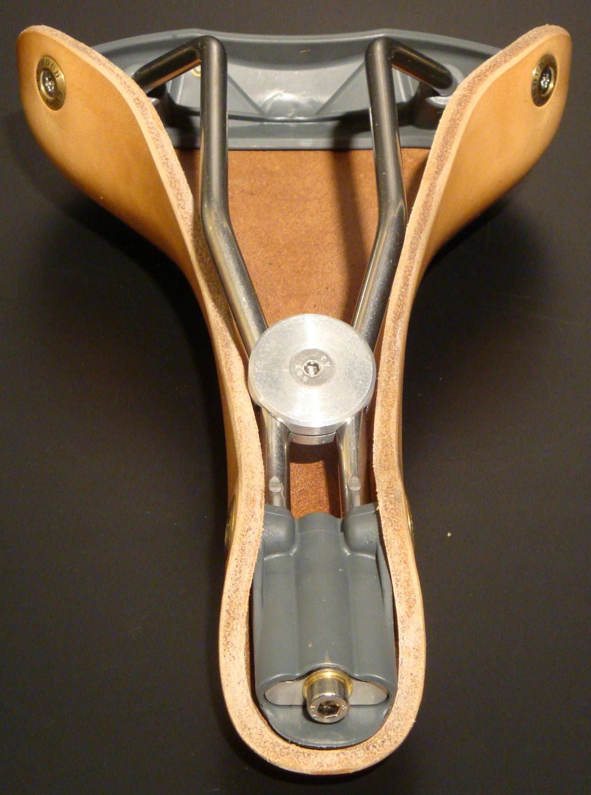 NEW GILLES BERTHOUD SADDLE SEAT SOULOR NATURAL MADE IN FRANCE IDEALE BROOKS