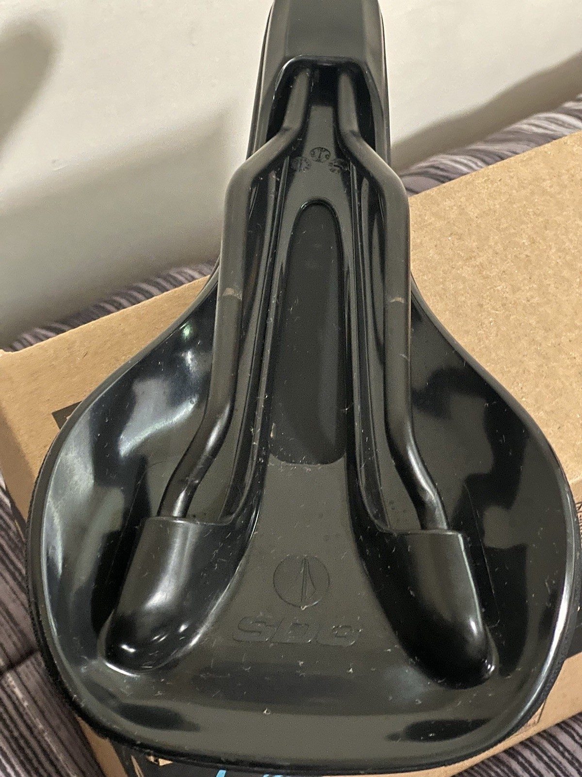 SDG Bel-Air V3 260 x 135 mm Lux-Alloy Black with Tan Base Bicycle Saddle Seat