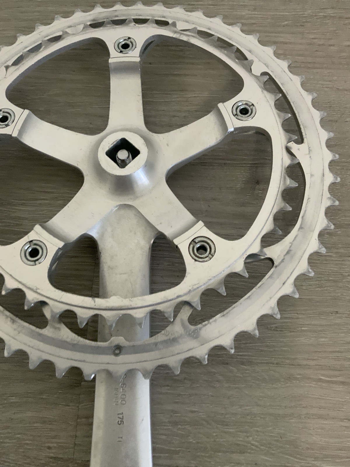 SHIMANO 600 ULTEGRA CRANKSET 6400 DOUBLE 175 MM ARMS 53-42 TOOTH