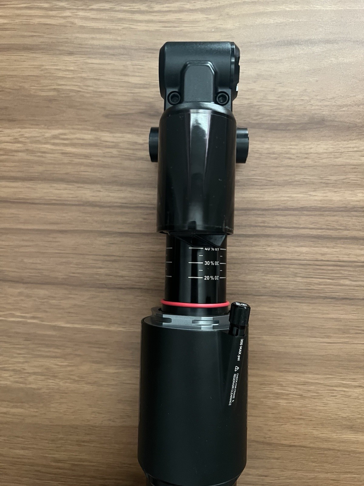 2027 RockShox Vivid Air Linear XL Read Description