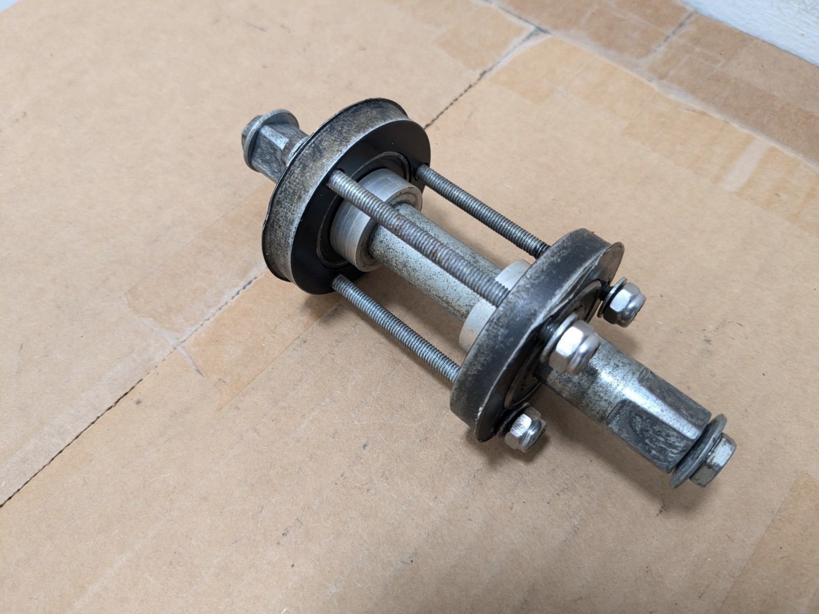 Bullseye BallBracket bottom bracket black Original 1980s vintage BMX