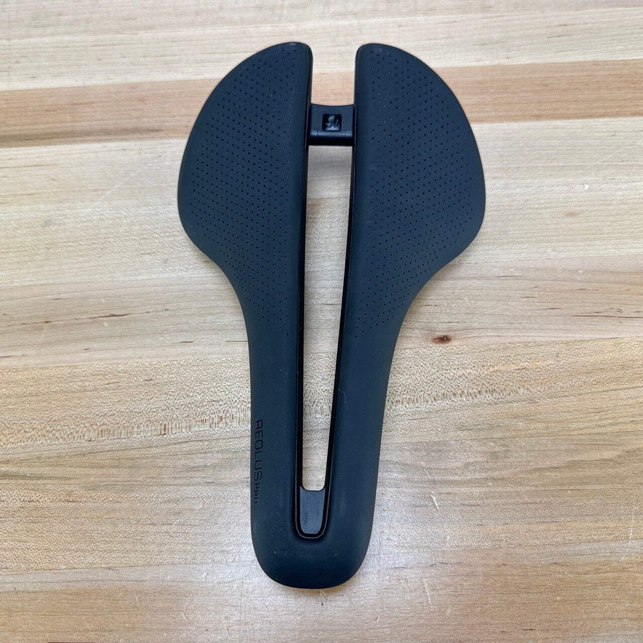 New Takeoff! Bontrager Aeolus Pro 7x10mm Carbon Rails 155mm Saddle MSRP $260