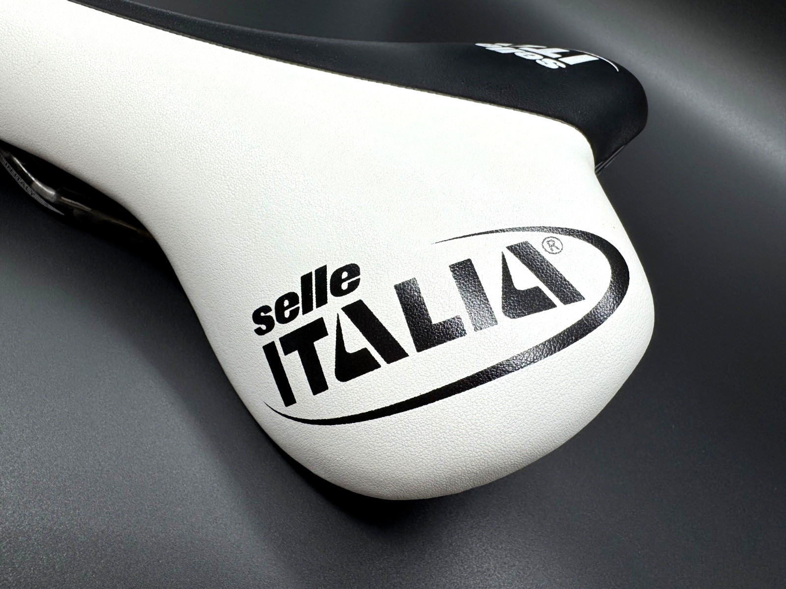 NOS Selle Italia Turbomatic White Black Bike Saddle Carbon Rails 2009