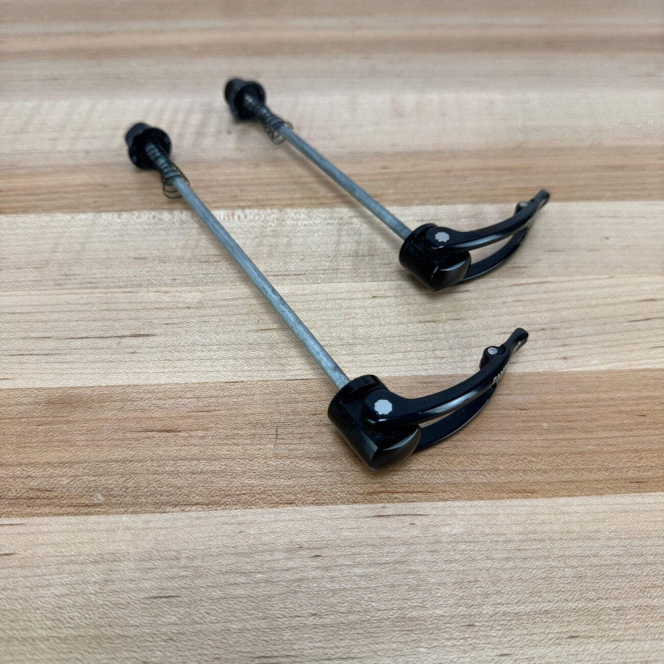 Light Use! Campagnolo 100/130mm Front & Rear Quick Release Skewers
