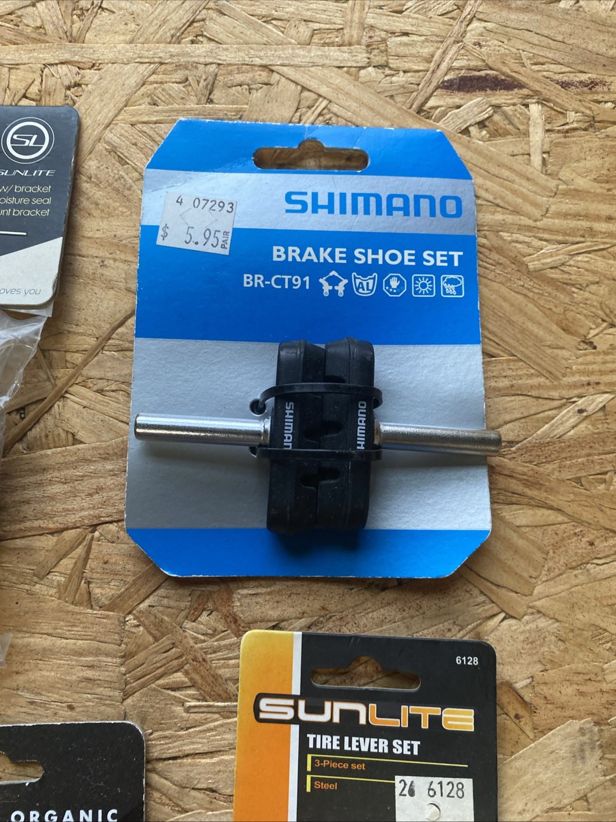 Misc New In Pkg Bicycle Parts Disc Brake Pads, Brake Shoe Set, Reflector, Lever