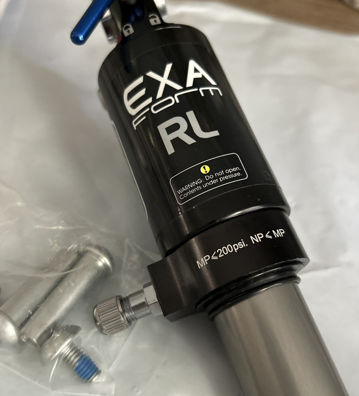 KIND SHOCK EXAForm 588RL Dual Air Rear Shock with Lockout, 165X38mm
