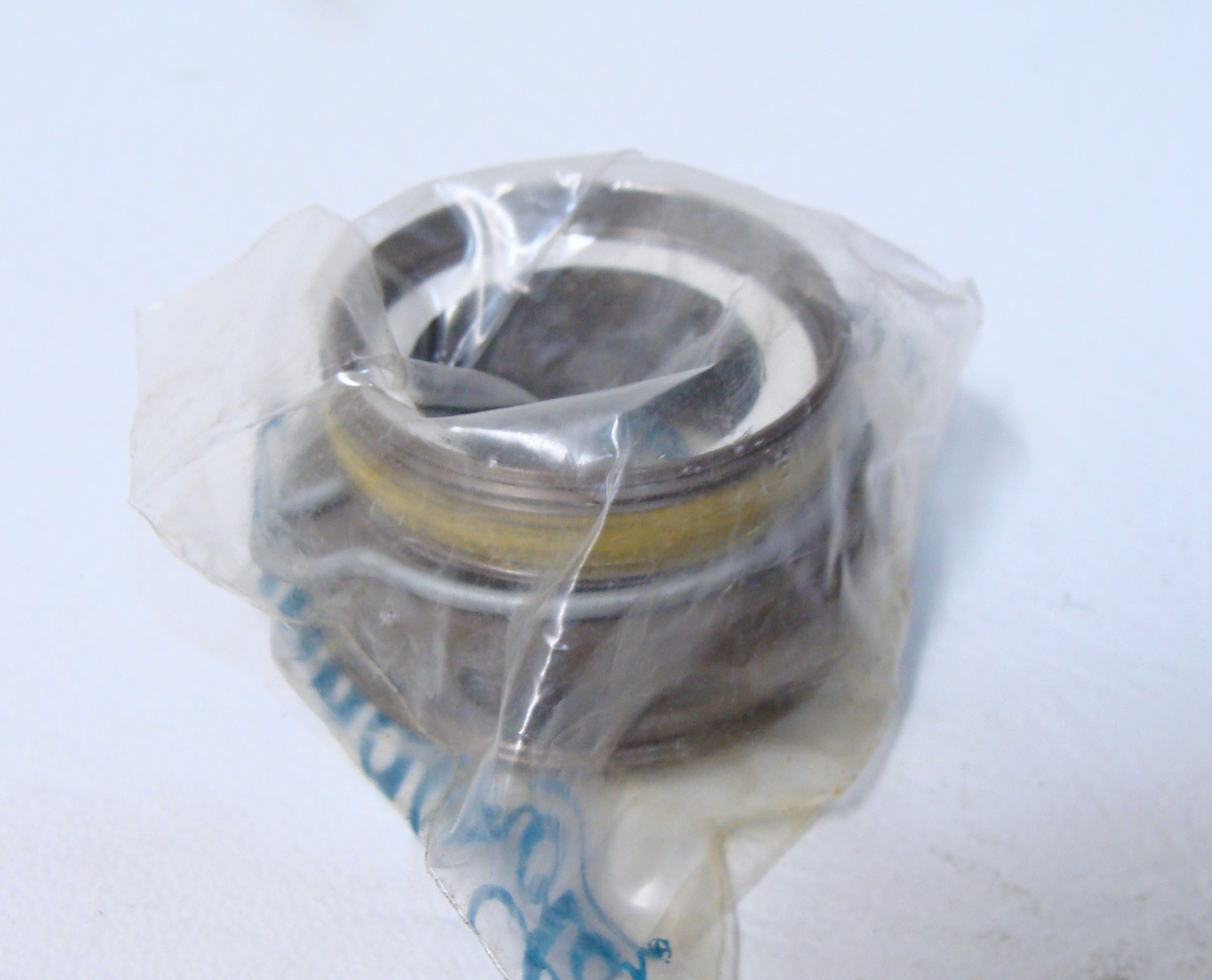 ~ NEW Campagnolo Record Ultra Torque ITALIAN THREAD Bottom Bracket OC9-REI ~
