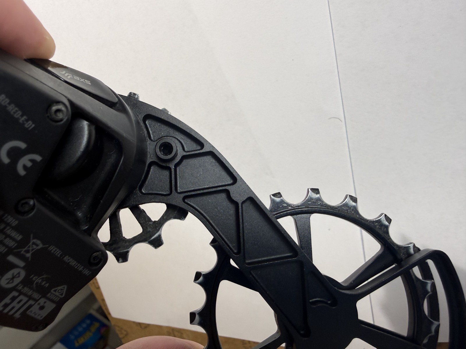 SRAM Red AXS eTap D1 Electronic 12-Spd Rear Derailleur & Black Kogel Kolossos