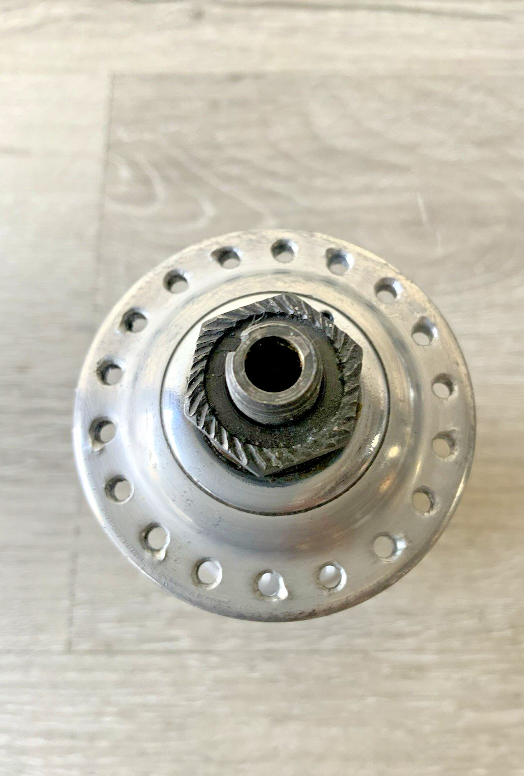 CAMPAGNOLO RECORD FRONT HUB 36 HOLE 100 MM SPACING