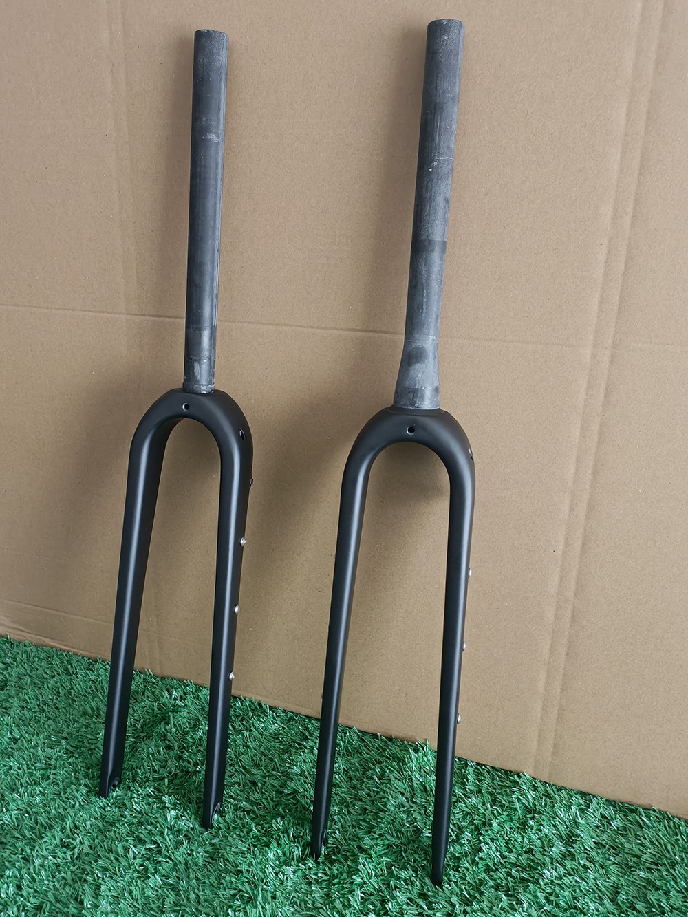 700C Carbon fiber bicycle Road Bike Gravel Fork 1 1/8 or 1 1/2 tapered Disc QR