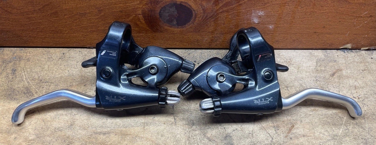 Vintage SHIMANO XTR ST-M900 3×8 Speed MTB Brake/Shifter Combo Set VGC JAPAN!
