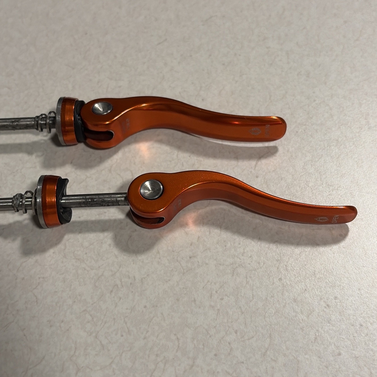Salsa Orange Flip Off Front Rear Titanium Quick Release Skewer QRx100/135mm