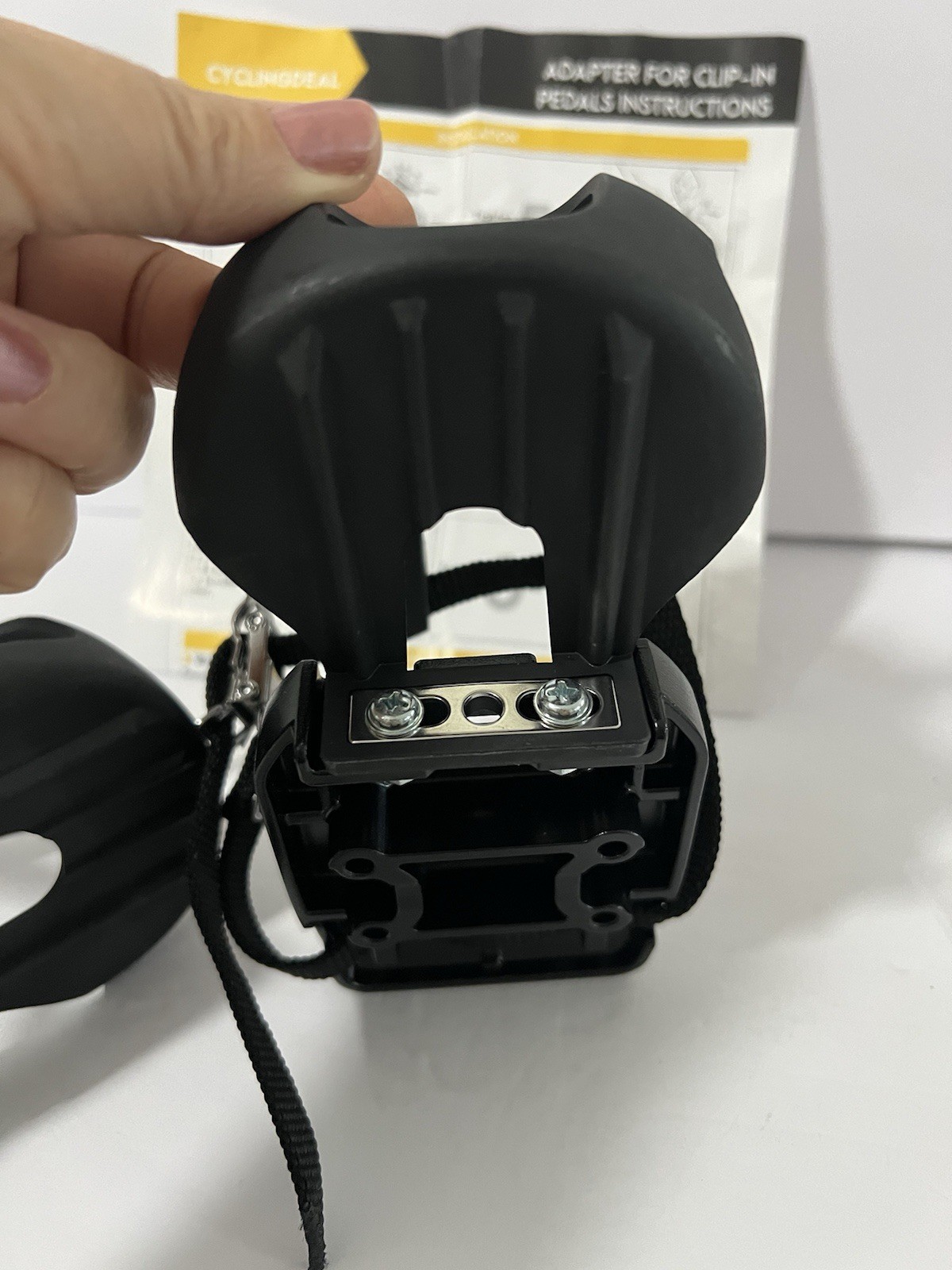 CyclingDeal Pedals Platform Adapters with Toe Clips & Straps