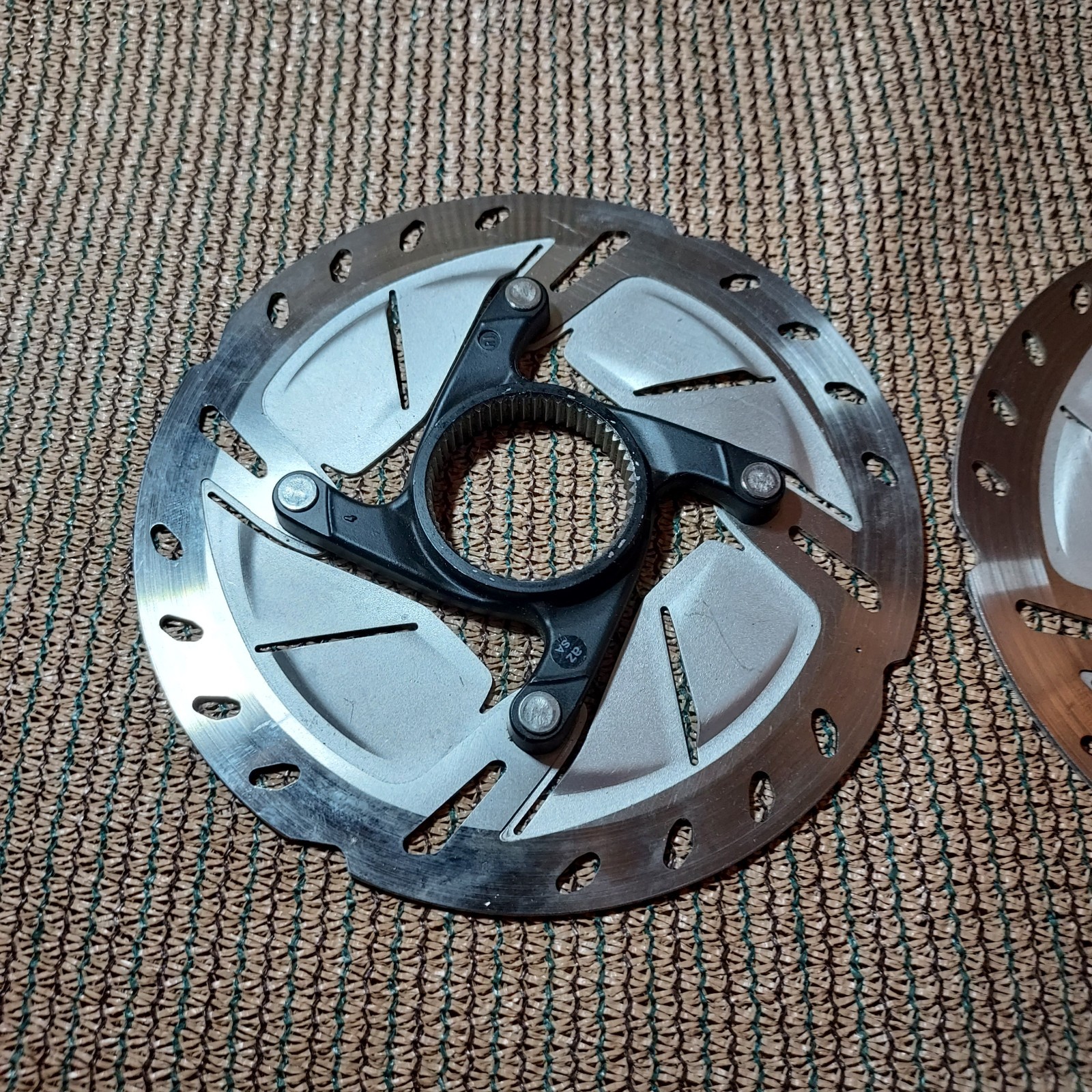 (2) 140mm Shimano Ultegra SM-RT800-SS Disc Brake Rotors