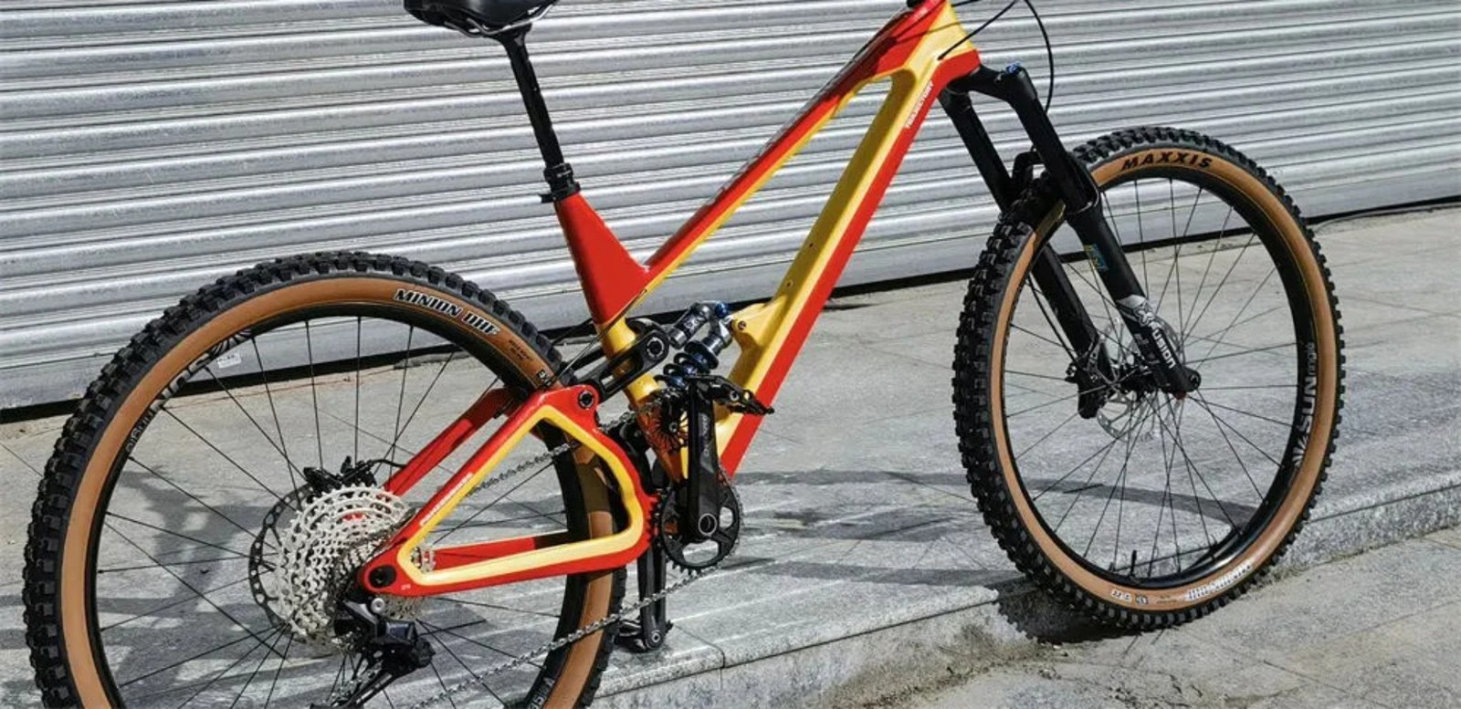 Carbon Fiber MTB Bike Integrated Handlebar Matte 35*720mm with Computer Mount