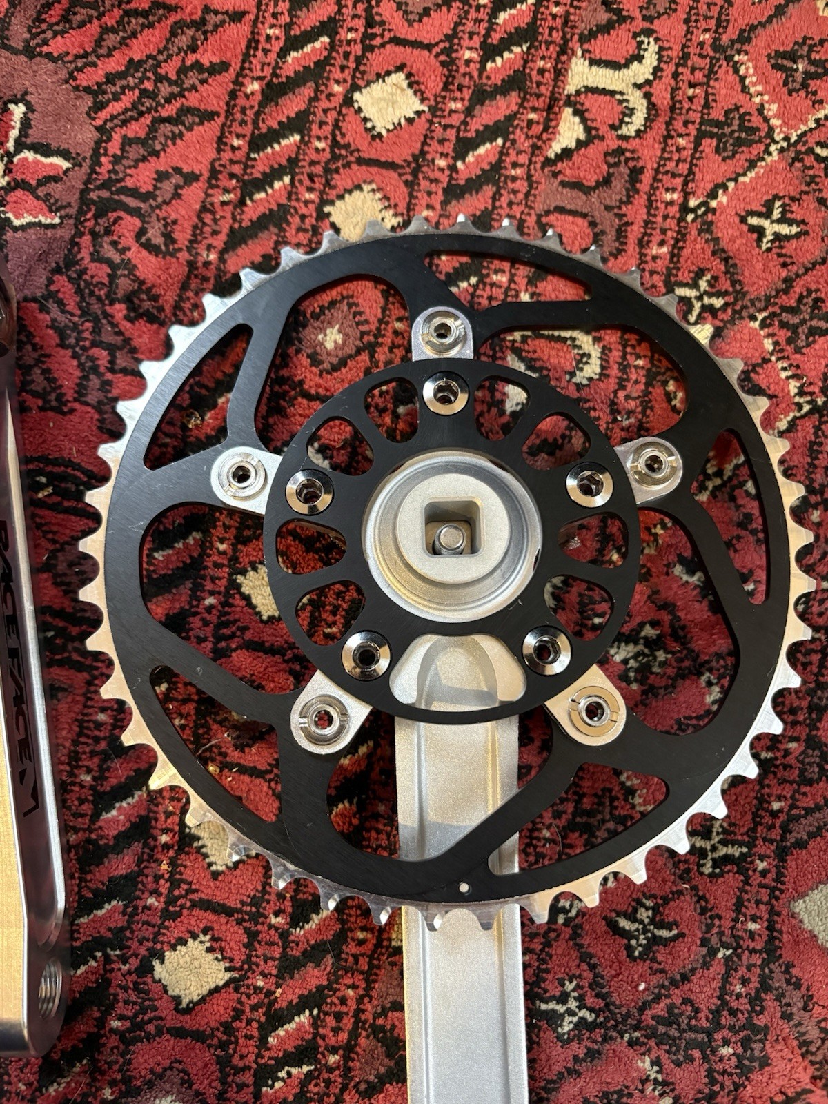 Race Face Forged Silver/Black 170mm Square Taper 46T