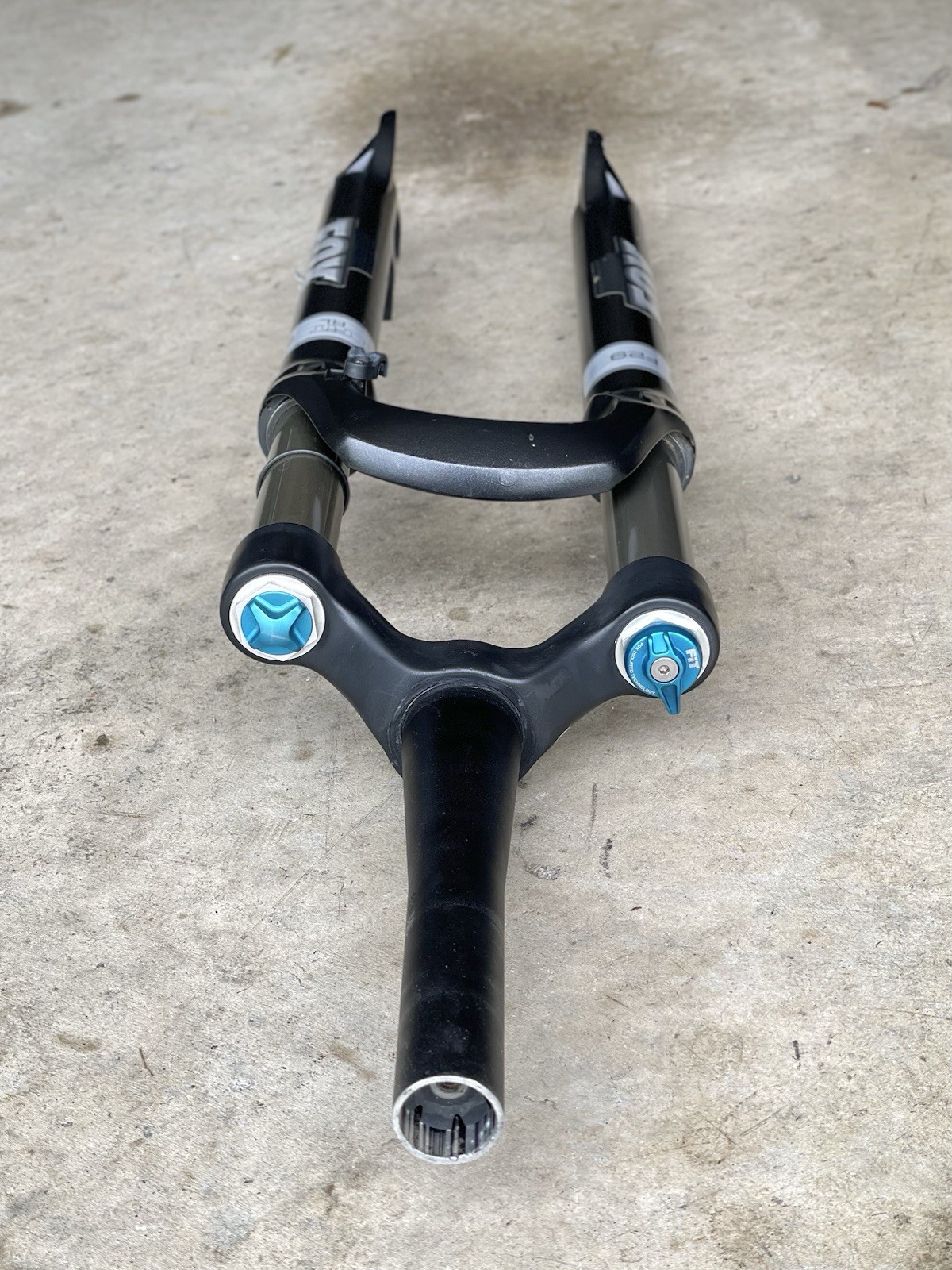 Fox 29” Fork – Fit RL 32 F29 Quick Release Tapered Steerer Black – Leaks Oil