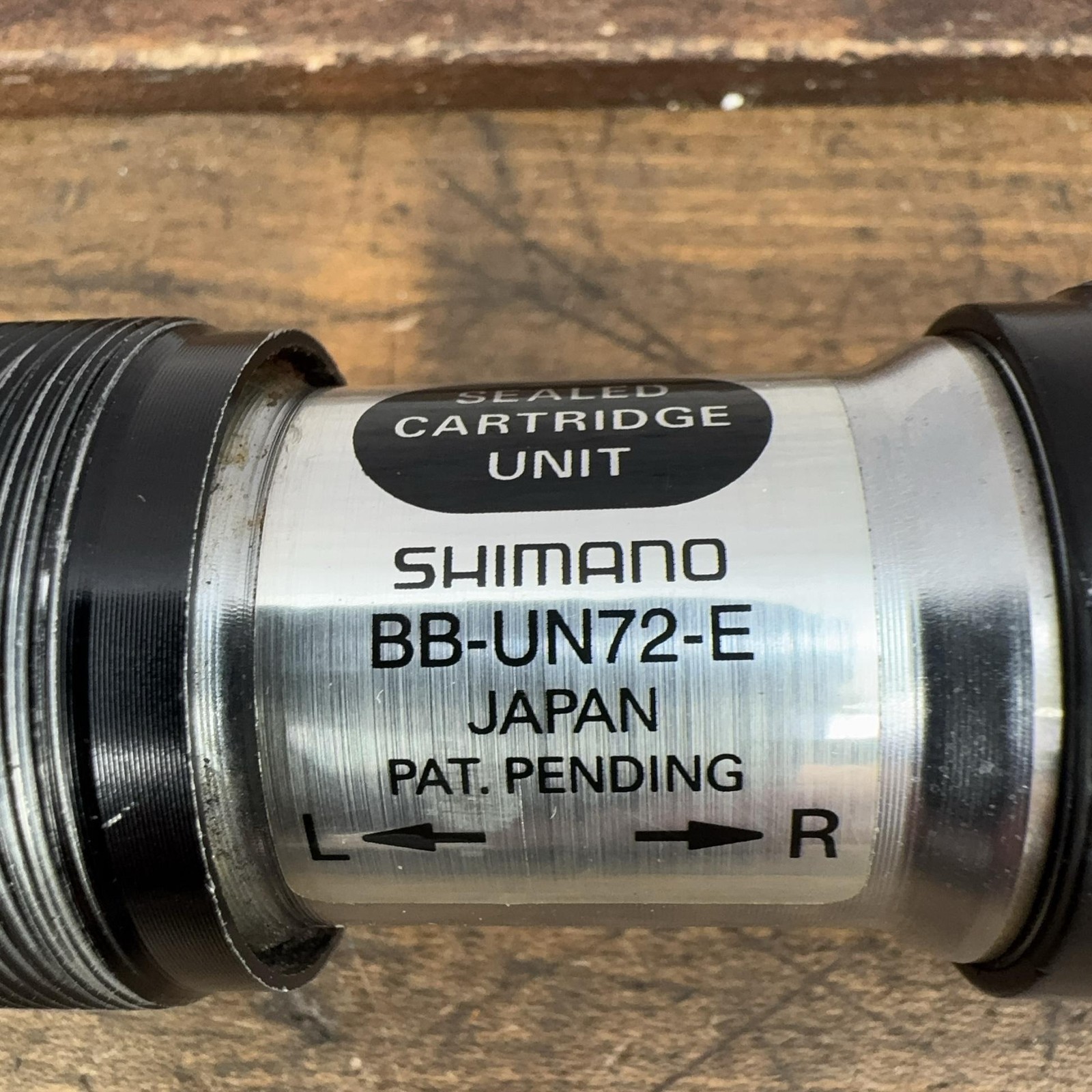 Shimano BB-UN72-E Bottom Bracket 73mm BSA 111mm Square Taper JIS Japan 90s MTB