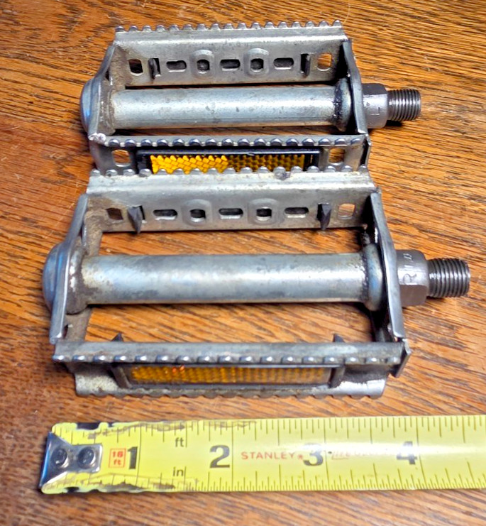 Vintage Union K10491 U41 Rat Trap Bicycle Pedals USA From Gambles Hiawatha 1/2″