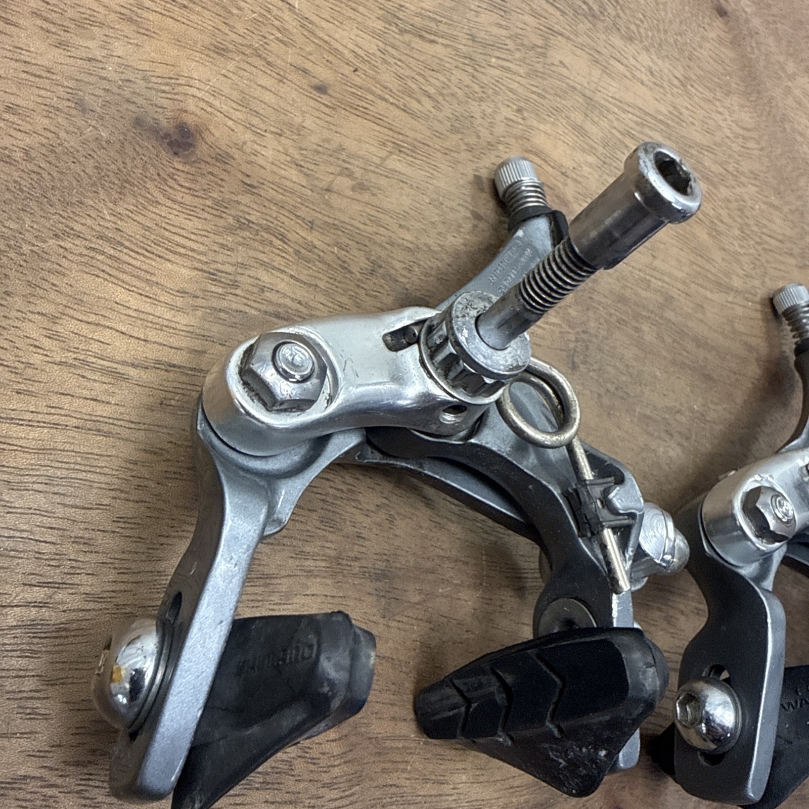 Shimano 600 BR-6403 Brakeset Road Bike Brake Calipers Dual Pivot