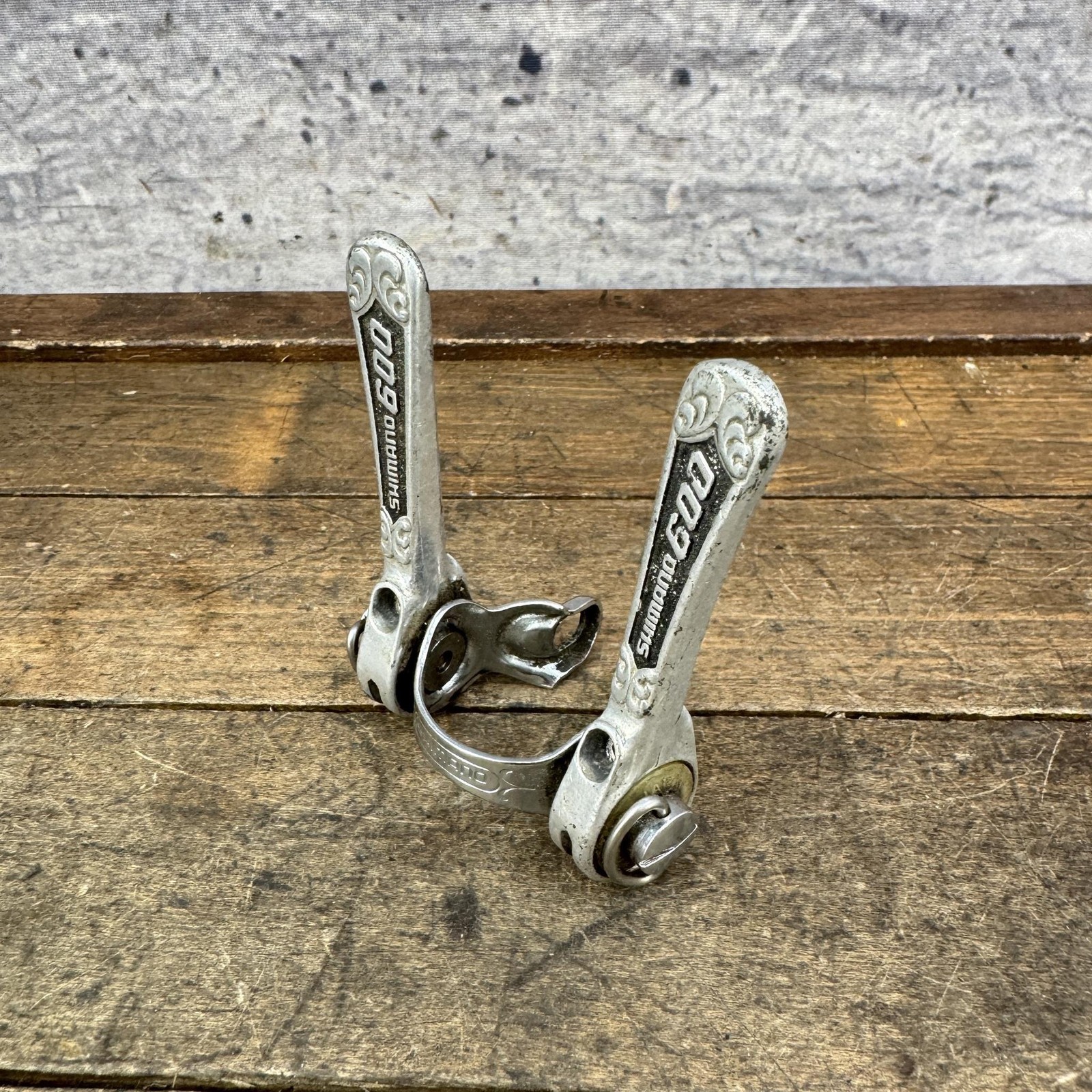 Vintage Shimano 600 Arabesque Shift Levers Shifters 28.6 Clamp Down Tube 70s