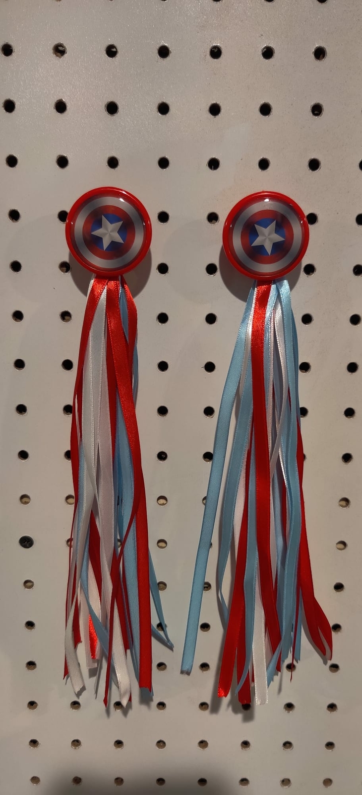 Bicycle Bike Ribbon Tassel Streamers for Universal Cruisers Grips CAPT America