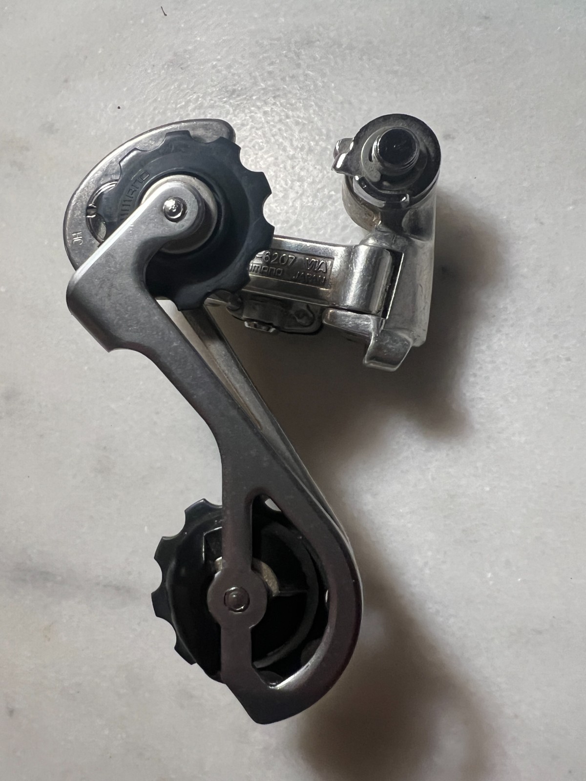 Vintage Shimano 600 Rear Derailleur – long cage, friction