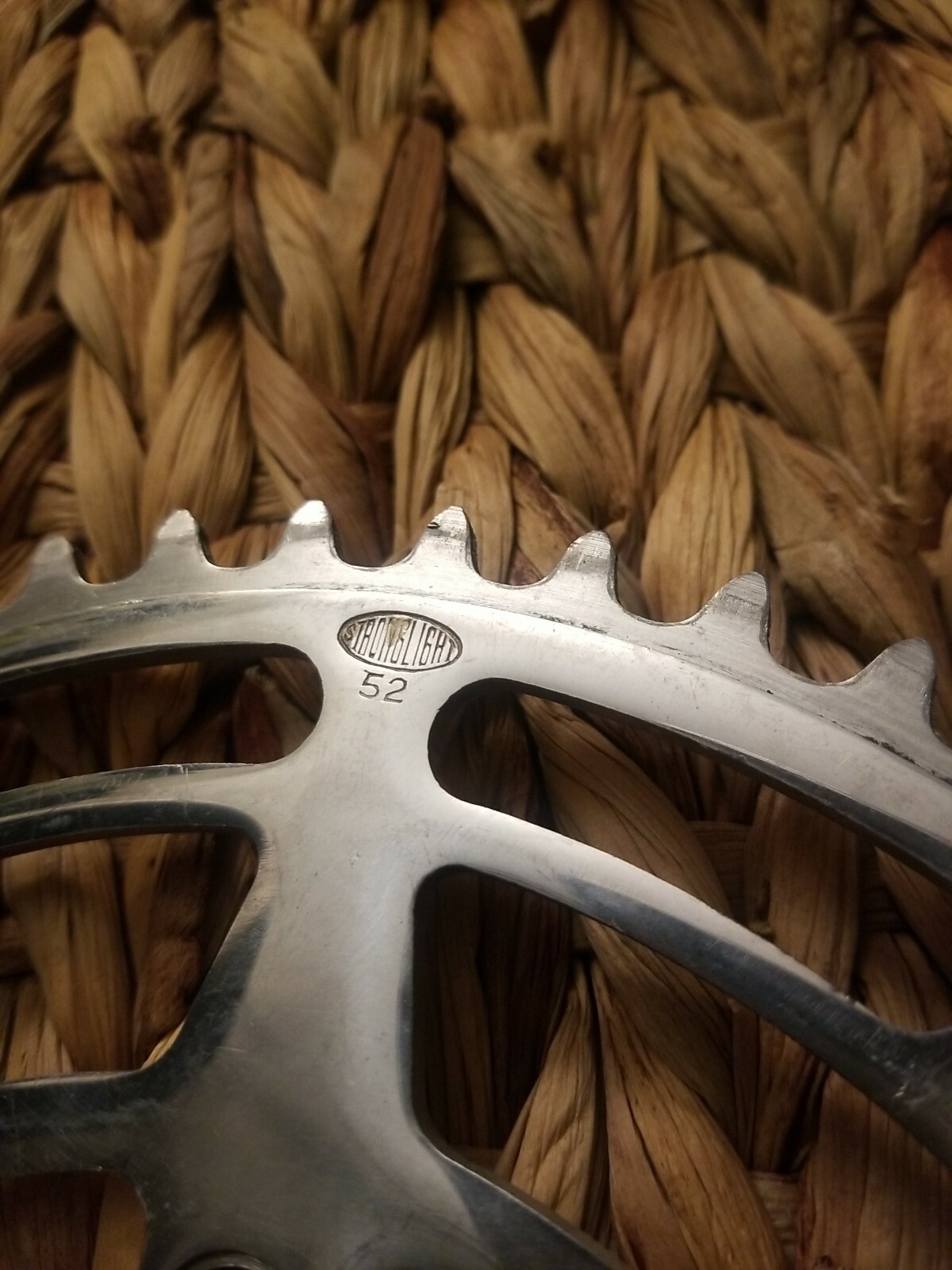 [C] VINTAGE STRONGLIGHT 5 BOLT 86 BCD 52T CHAIN RING – SILVER