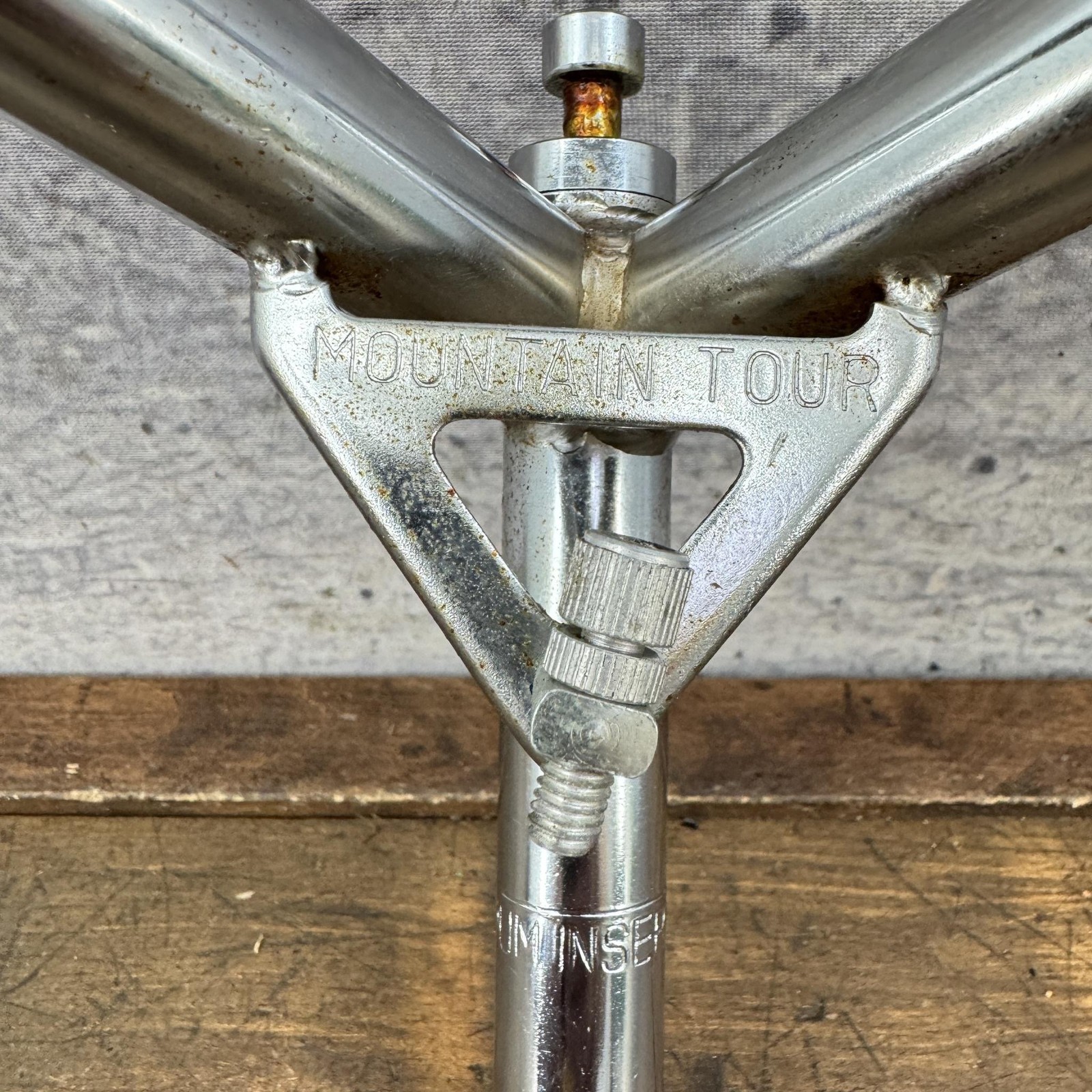 Vintage Mountain Tour Handlebar 21.1 Bullmoose Curved Raleigh 80s MTB YC-CM-709N