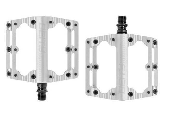 New Deity Black Kat Aluminum Spindle Platform MTB Mountain Bike / Biking Pedals