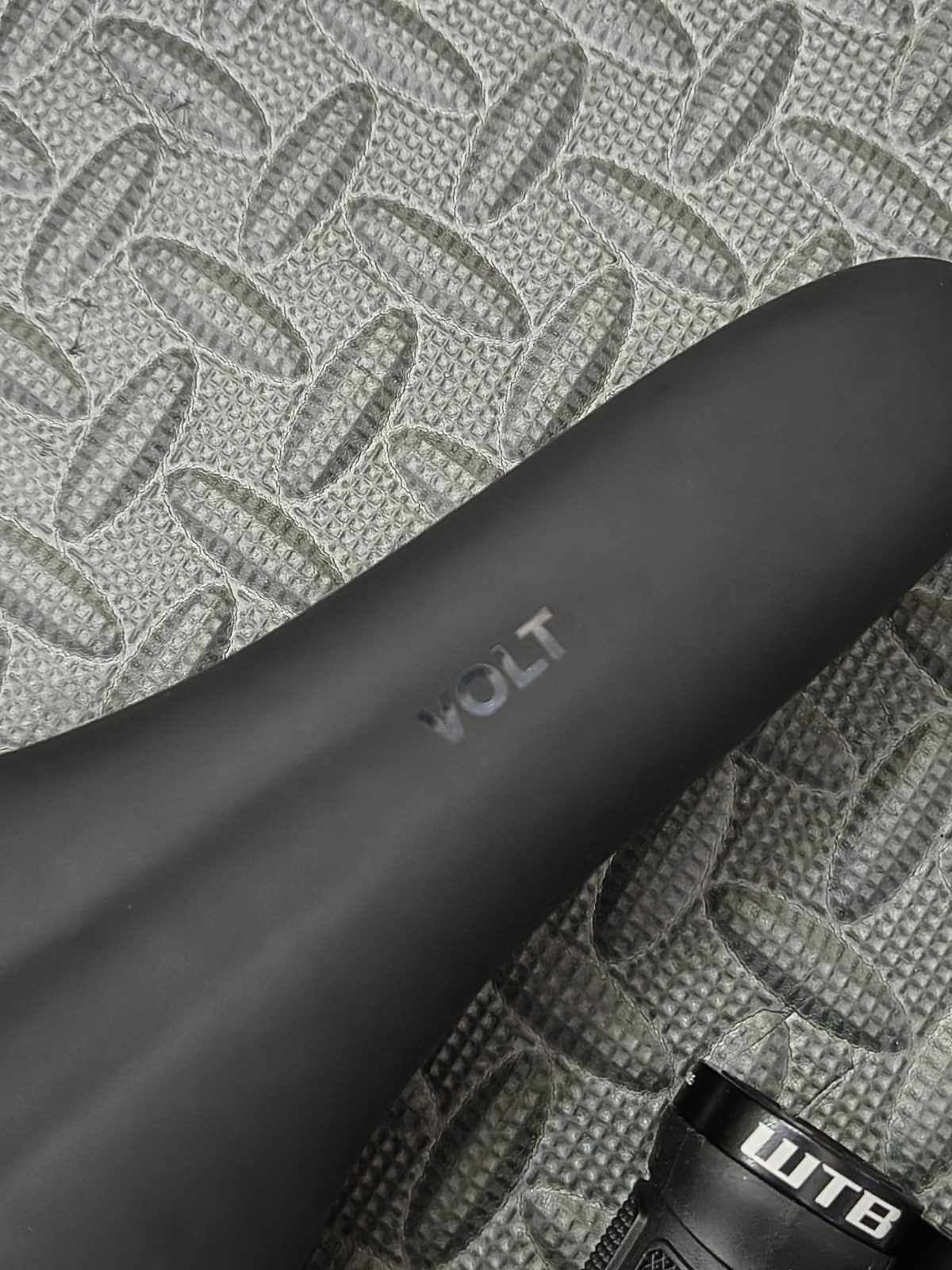 WTB Volt 130mm x 255mm Saddle & Grips Set
