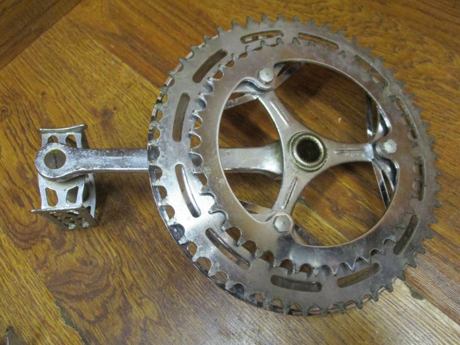 VINTAGE NERVAR 52/40T COTTER PINED CRANK SET CHAIN GUARD BOTTOM BRACKET PEDALS