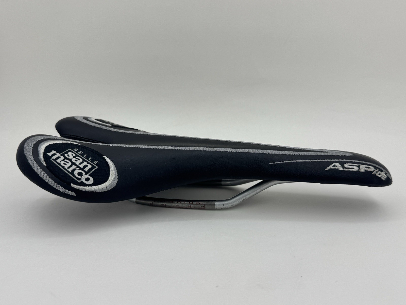 VTG Selle San Marco Aspide Ti Carbon Seat Saddle ROAD Titanium Rails 185g MINT
