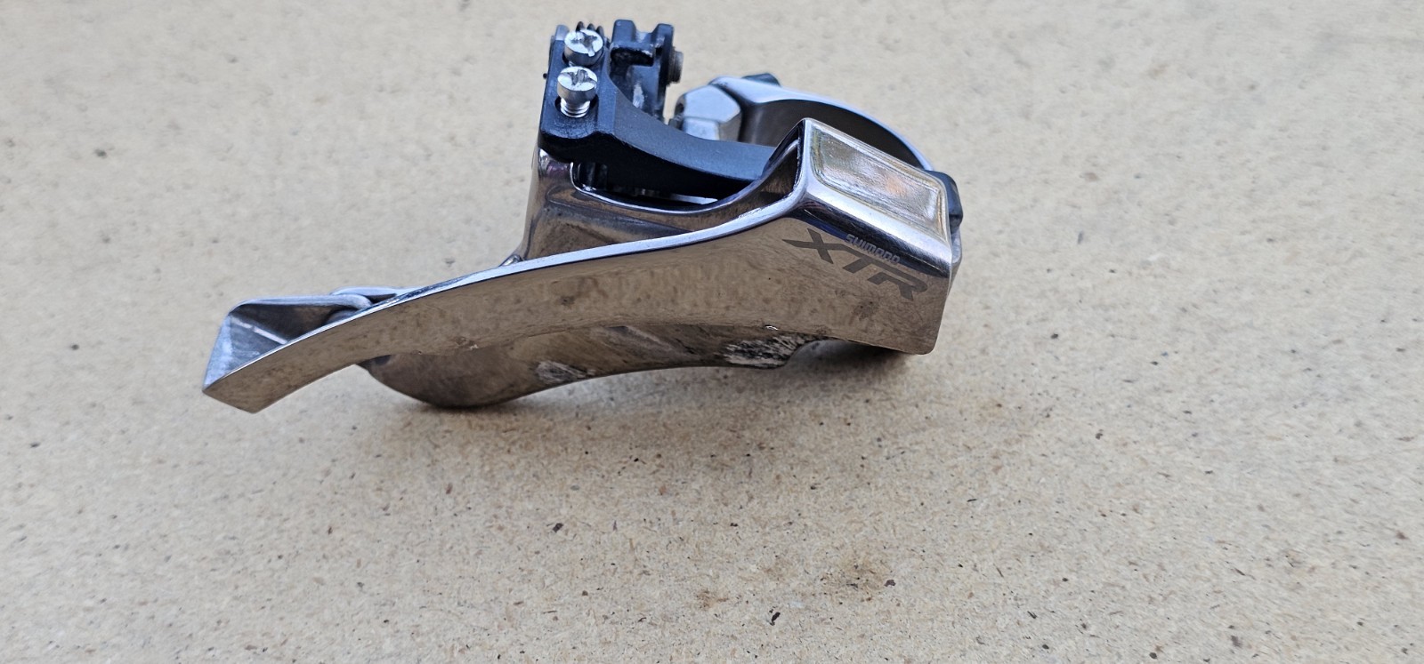 Shimano XTR FD-M960 Front Derailleur Clamp-On Dual Pull 9-Speed Triple 34.9