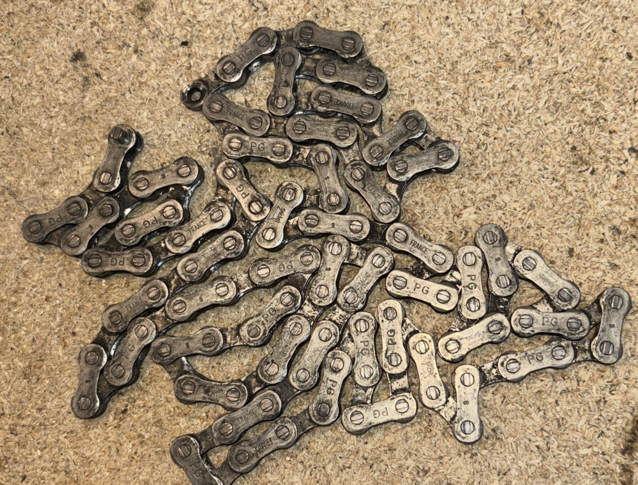 Lightly Used French PG 6-speed Chain 106 Links