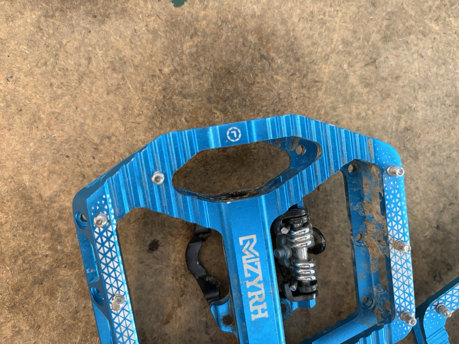 MZYRH MTB Mountain Bike Pedals 3 Bearing Flat Platform Compatible with SPD Dual